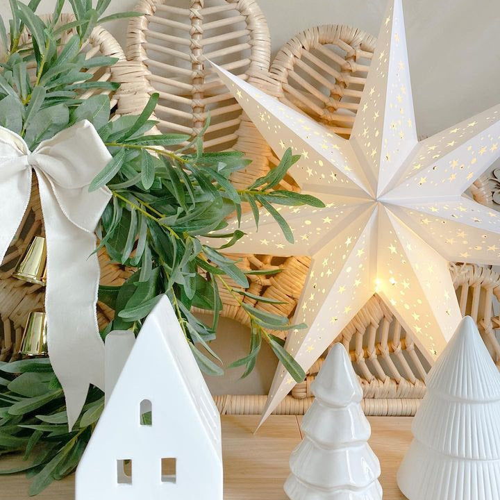 Tips For Creating a Cohesive and Enchanting Christmas Decor Theme