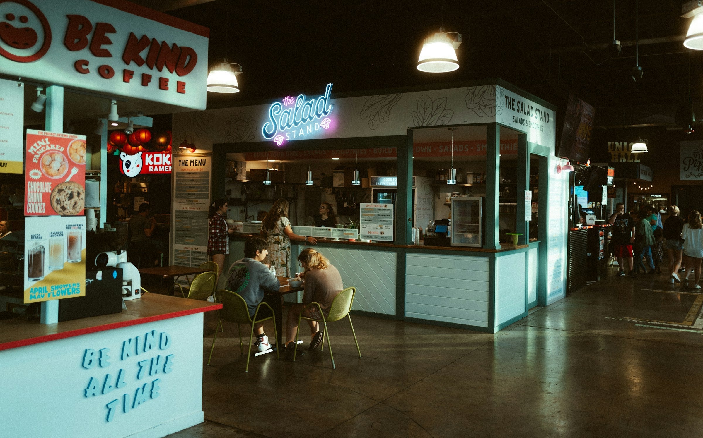 How to Decorate a Food Hall with Paper Starlights