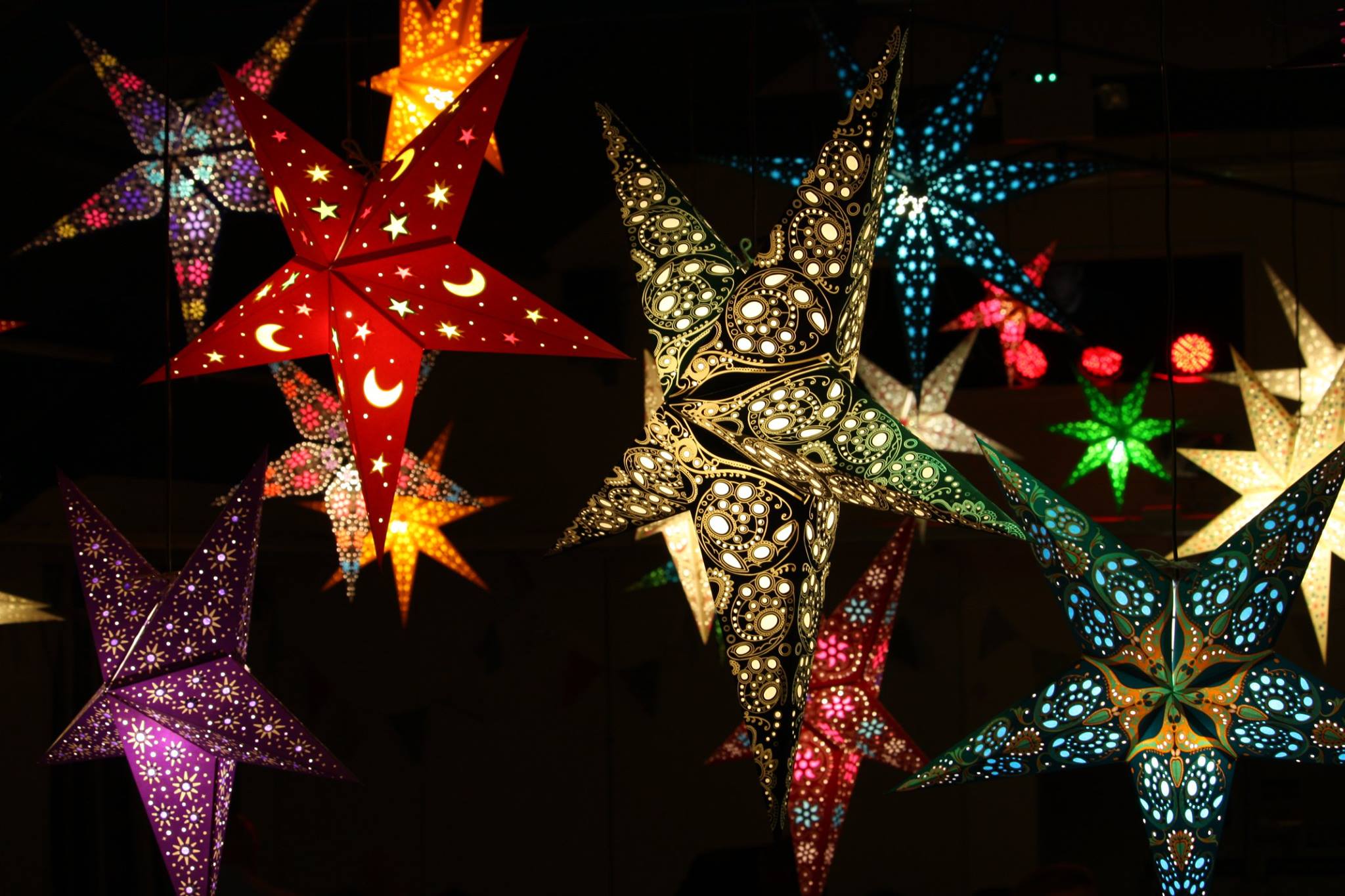 A World of Light - Origins of paper star lights
