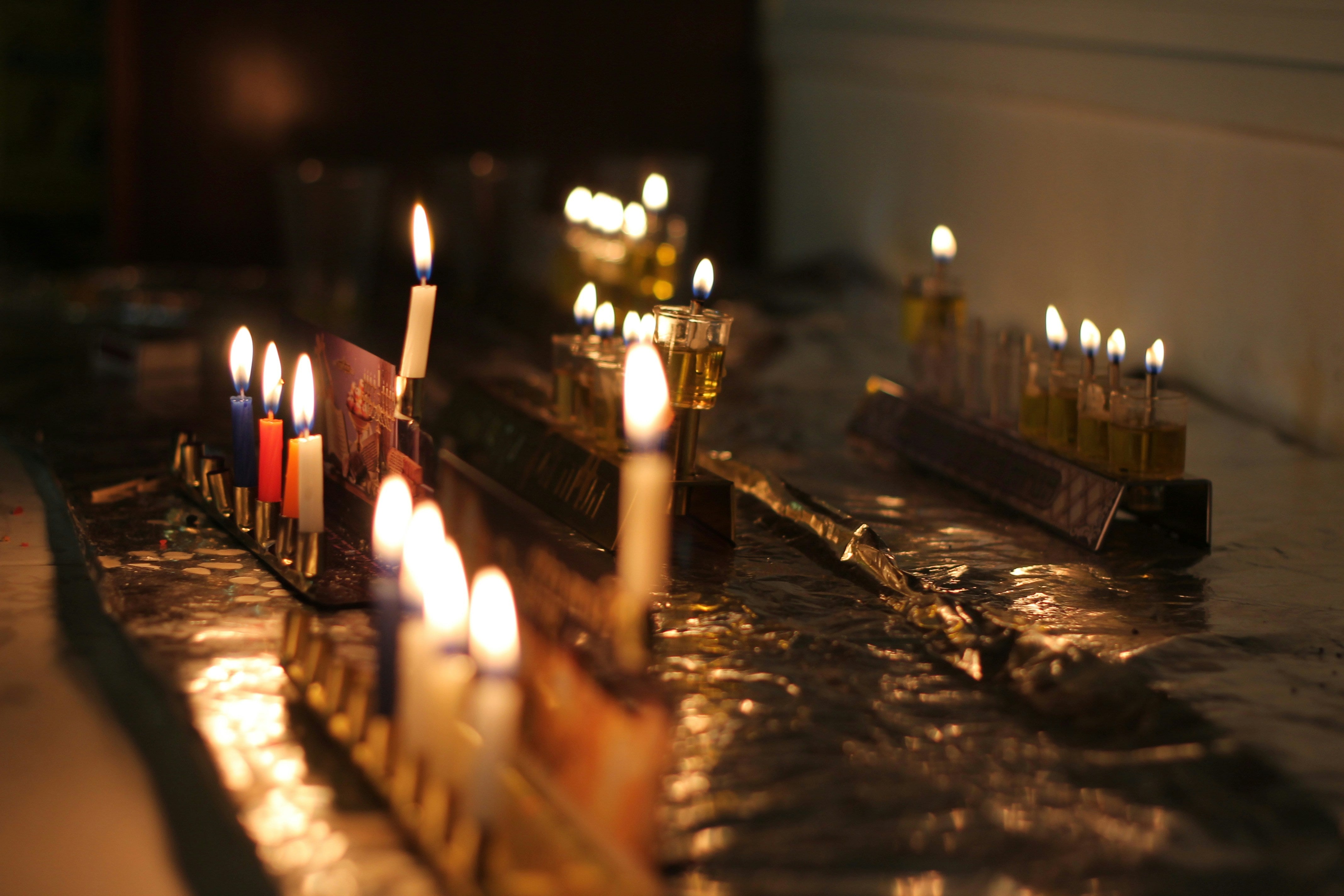 Hanukkah 2026: Blue, White and Gold Lighting Ideas for the Home